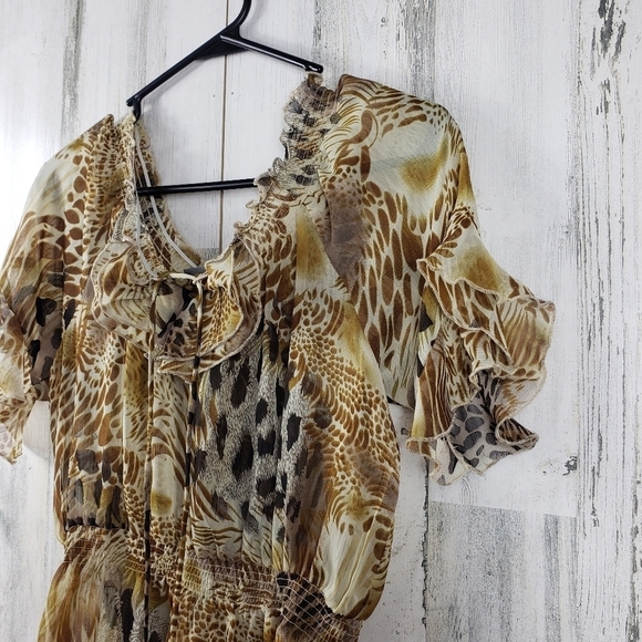 3/$15 dots sheer animal print top women's size medium - Picture 3 of 10